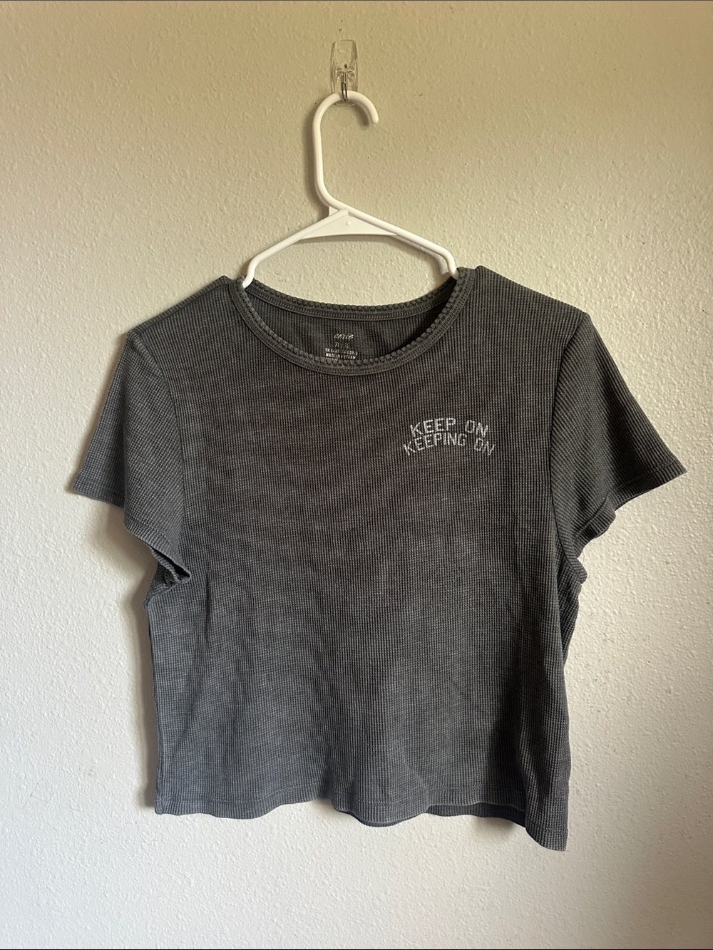 Aerie Keep On Ribbed Short Sleeve cropped Tee - Gray